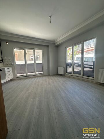 12-GSN GARYRİMENKUL'DEN KARTAL KARLIKTEPE'DE SATILIK 1+1 OFİS-DAİRE